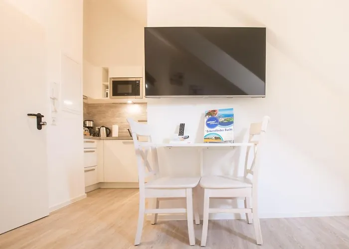 Frau-Clara-Haus-Ecke-4 Apartment Eckernfoerde